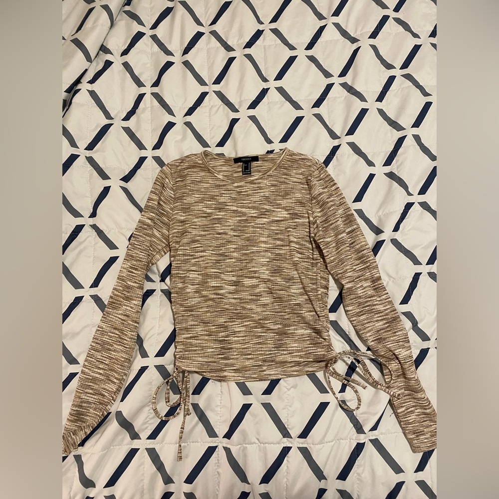Cute forever 21 long sleeve top